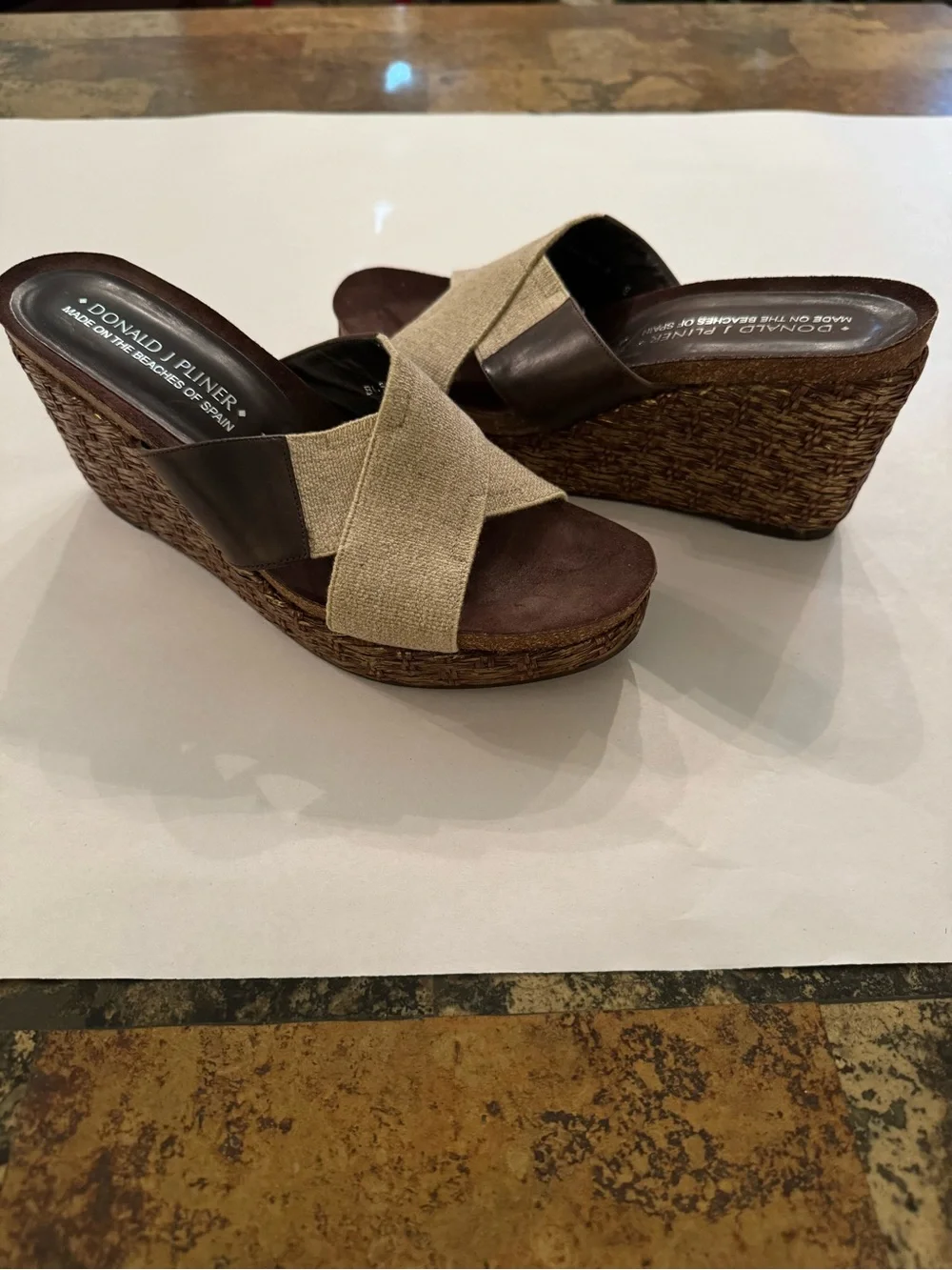 DONALD J. PLINER OF SPAIN Slip-on wedge sandals Brown Tan Gold SHOES SIZE 8